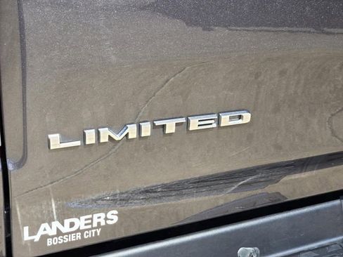 Used 2024 RAM 1500 Limited image 7