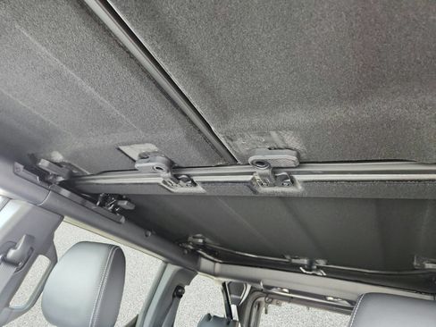 New 2026 Ford Bronco Outer Banks w/ Sasquatch Package AWD/4WD image 13