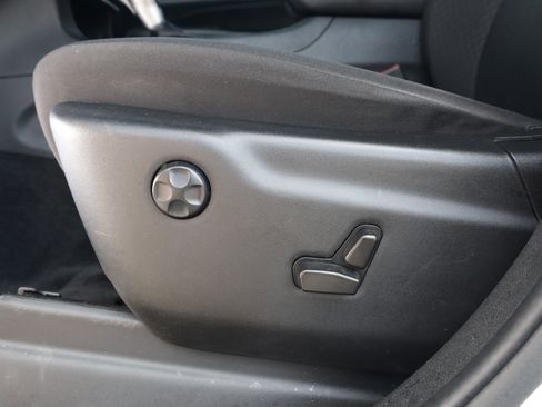 Used 2021 Jeep Grand Cherokee Laredo image 26