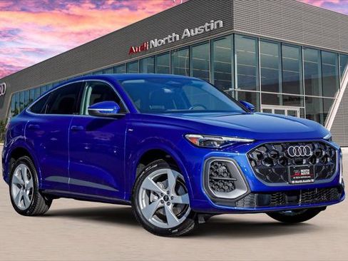 Certified 2025 Audi Q5 Premium Plus w/ Premium Plus image 1