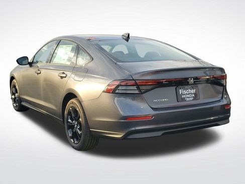 New 2025 Honda Accord SE image 4