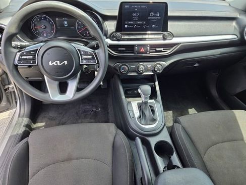 Used 2022 Kia Forte LXS FWD image 28