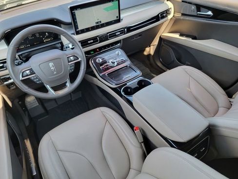 Certified 2023 Lincoln Nautilus FWD w/ Premium Package image 38