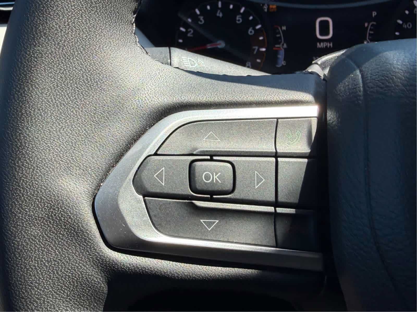 Used 2025 Jeep Compass Limited AWD/4WD image 9