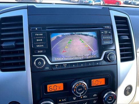 Used 2018 Nissan Frontier SV image 21