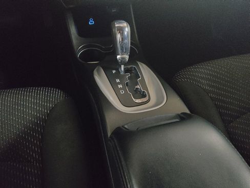Used 2017 Dodge Journey SE w/ Flexible Seating Group FWD image 26