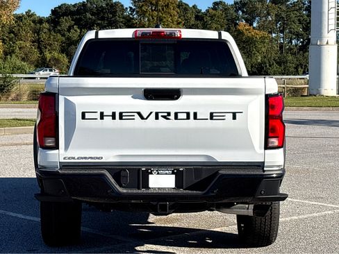 New 2024 Chevrolet Colorado Z71 w/ Z71 Convenience Package 2 image 18