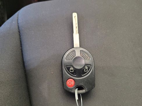 Used 2016 Ford Escape S FWD image 32