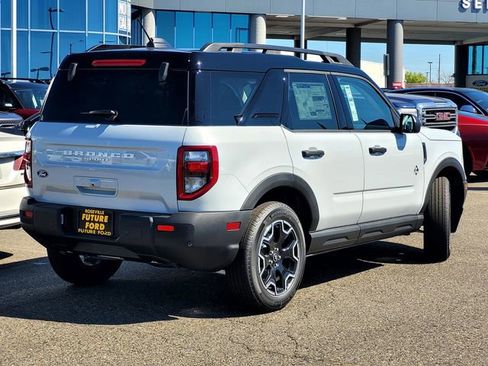 New 2026 Ford Bronco Sport Outer Banks image 4