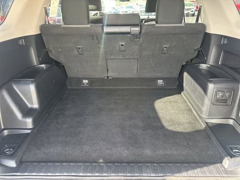 Used 2024 Toyota 4Runner SR5 image 29
