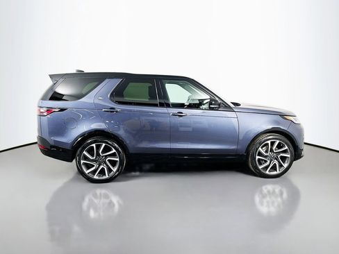 Used 2024 Land Rover Discovery Dynamic SE AWD/4WD image 4