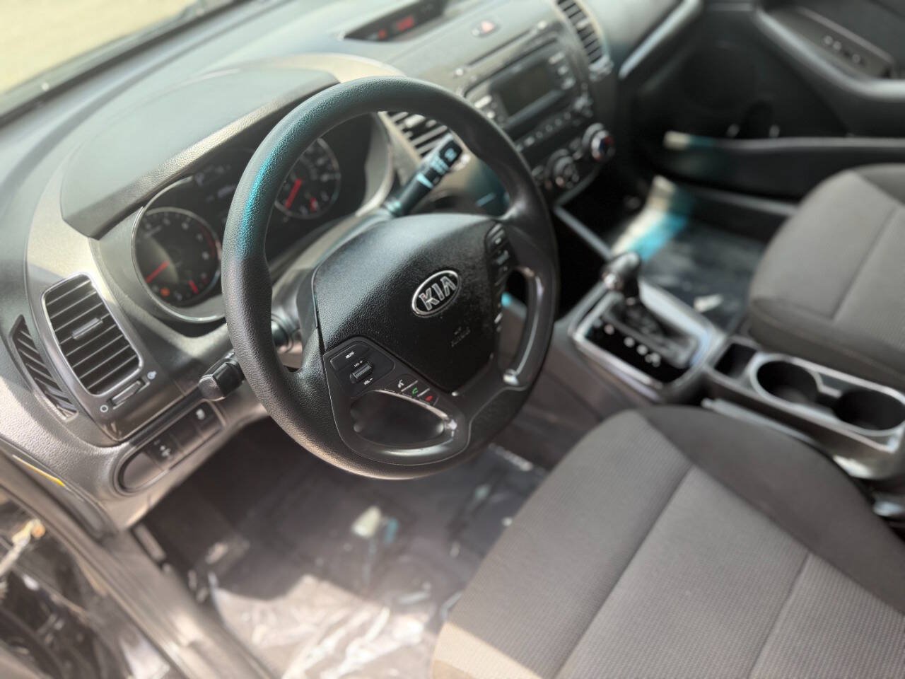Used 2017 Kia Forte LX FWD image 11