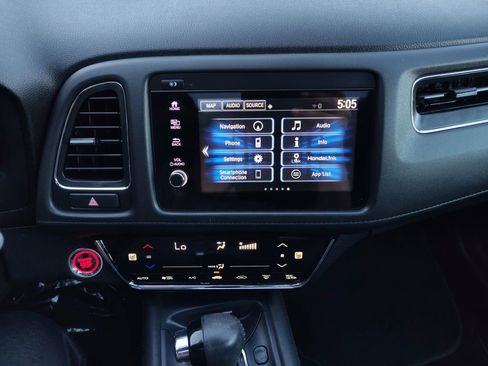 Used 2019 Honda HR-V Touring image 7