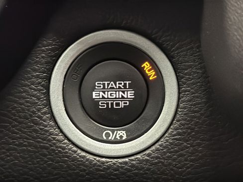 Used 2023 RAM 1500 Big Horn AWD/4WD image 21