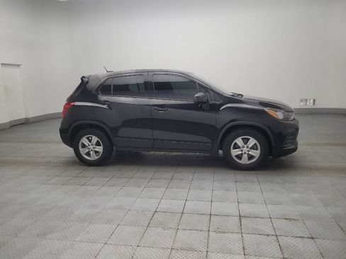 Used 2020 Chevrolet Trax LS w/ Tint and Cruise Package FWD image 11