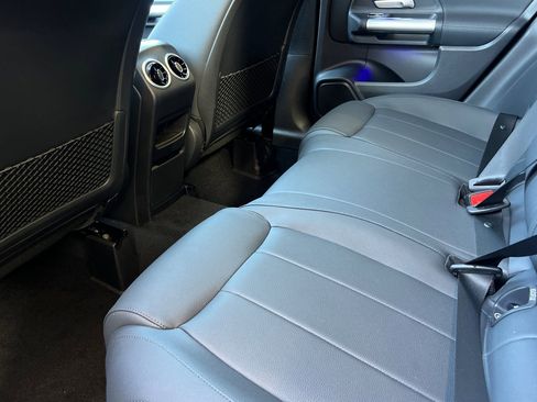 Used 2025 Mercedes-Benz GLA 250 image 36