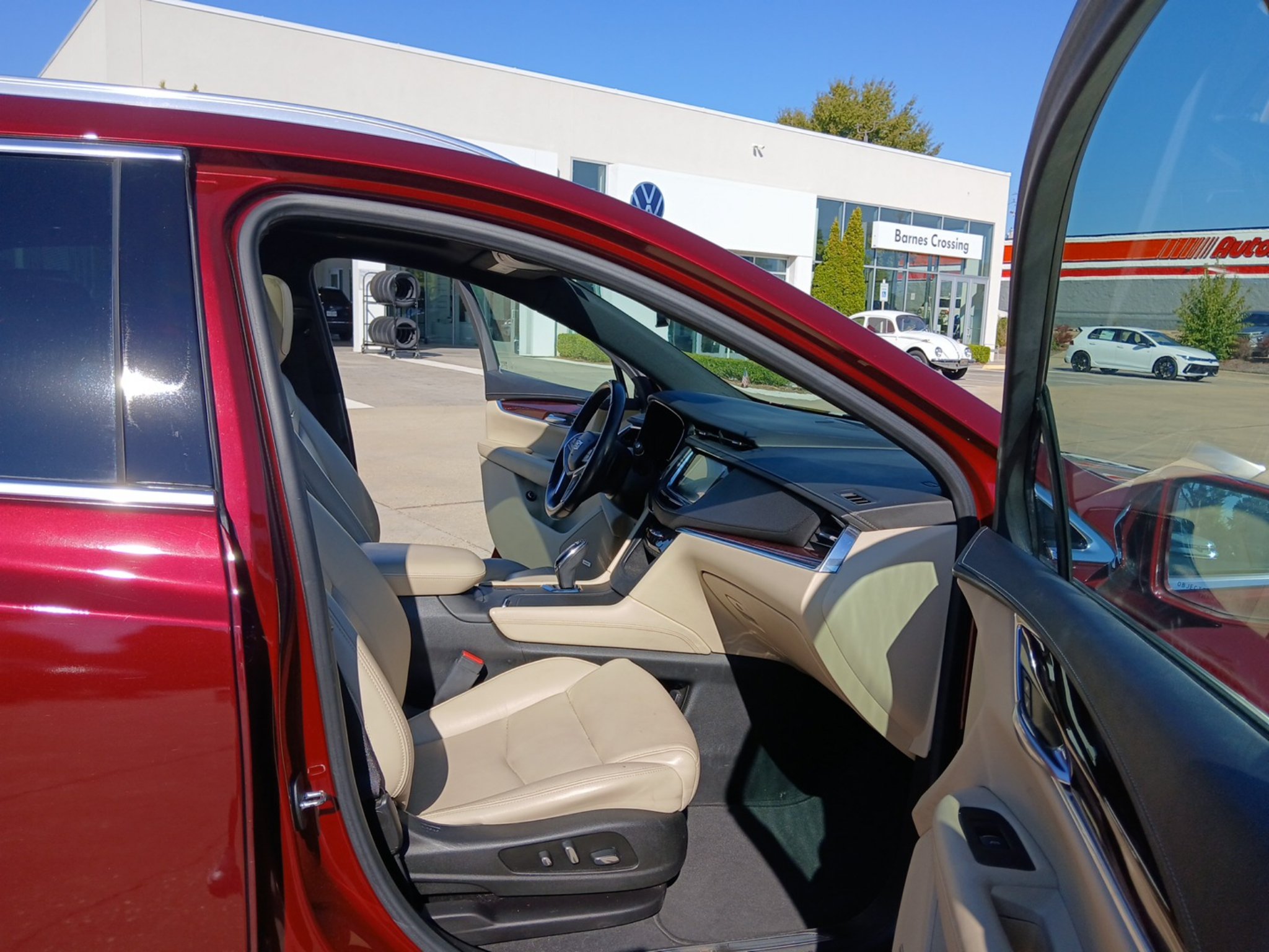 Used 2017 Cadillac XT5 Luxury w/ Driver Awareness Package FWD image 26