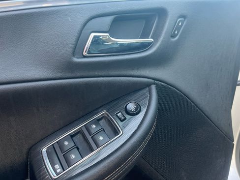 Used 2019 Chevrolet Impala LT image 4