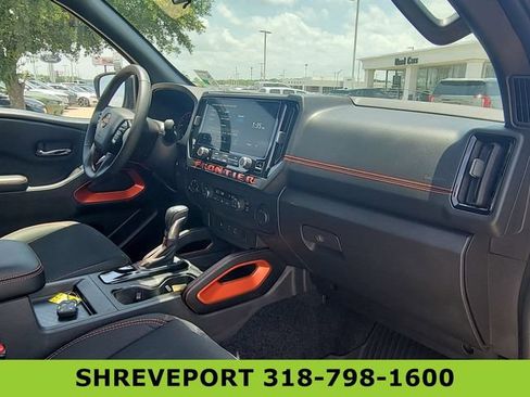 Used 2025 Nissan Frontier PRO-4X AWD/4WD image 28