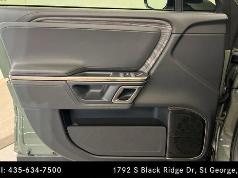 Used 2022 Rivian R1S Launch Edition image 14