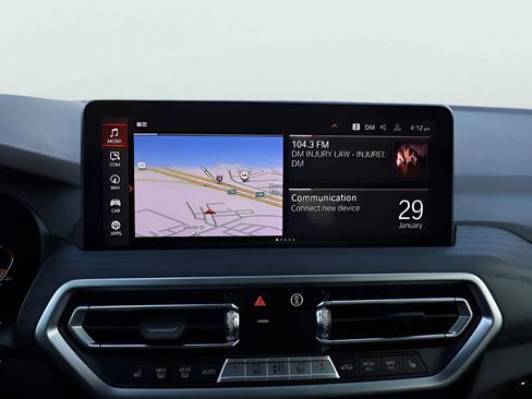 Used 2025 BMW X4 xDrive30i AWD/4WD image 24
