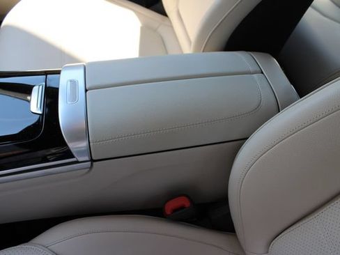 Used 2024 Mercedes-Benz C 300 4MATIC Sedan image 20