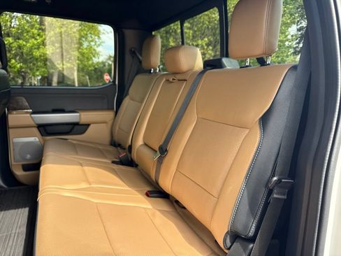 Used 2023 Ford F250 Lariat w/ Black Appearance Package AWD/4WD image 14