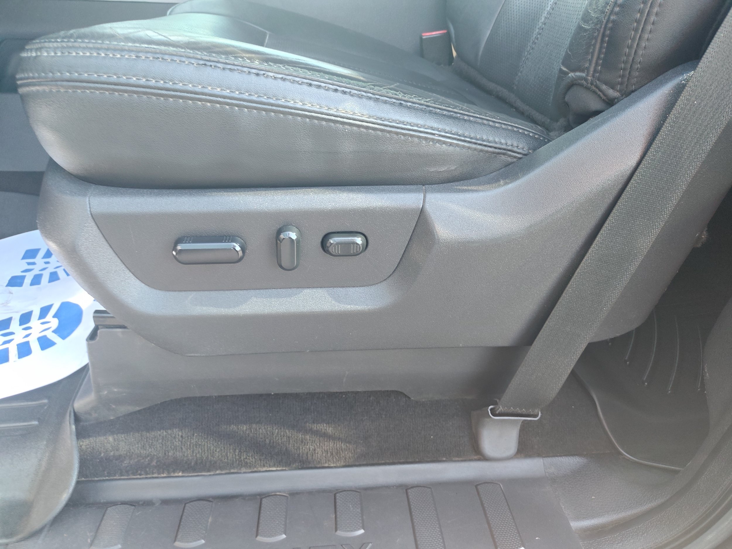 Used 2016 Ford F250 Platinum w/ Platinum Package AWD/4WD image 21