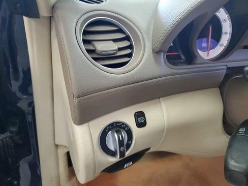 Used 2009 Mercedes-Benz SL 550 w/ Premium I Pkg image 10