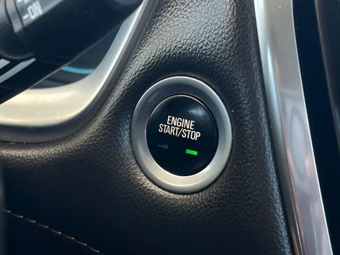 Used 2020 Chevrolet Traverse RS FWD image 31