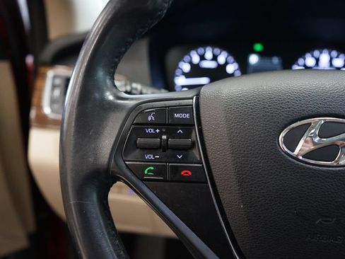 Used 2017 Hyundai Sonata Limited w/ Ultimate Package 04 FWD image 35