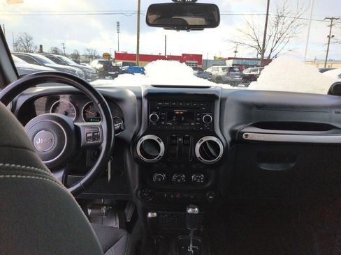 Used 2013 Jeep Wrangler Sahara image 12