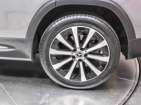 Used 2023 Mercedes-Benz GLB 250 image 9