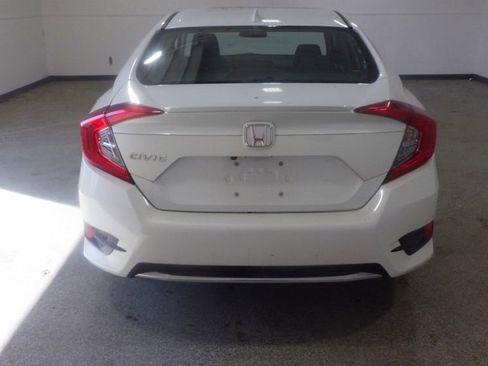 Used 2019 Honda Civic EX image 3