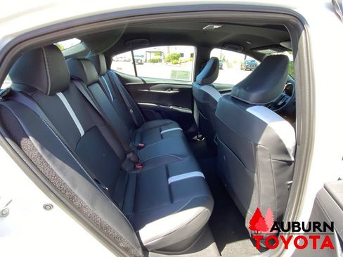 New 2026 Toyota Camry Hybrid AWD/4WD image 12
