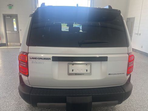 Used 2025 Toyota Land Cruiser w/ Premium Package image 4