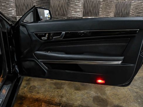 Used 2014 Mercedes-Benz E 550 Coupe image 40