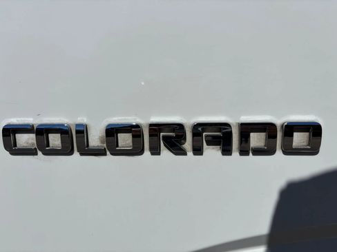 Used 2018 Chevrolet Colorado LT RWD image 35
