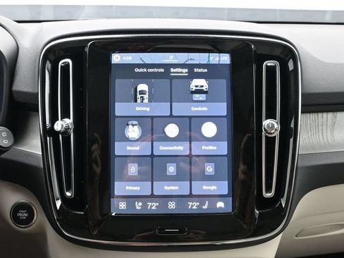 New 2026 Volvo XC40 B5 Plus w/ Protection Package Premier AWD/4WD image 16