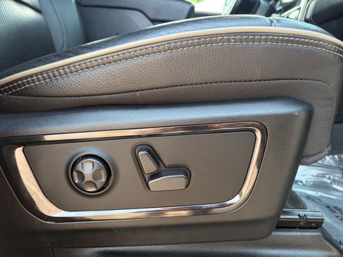 Used 2023 RAM 1500 Limited AWD/4WD image 33