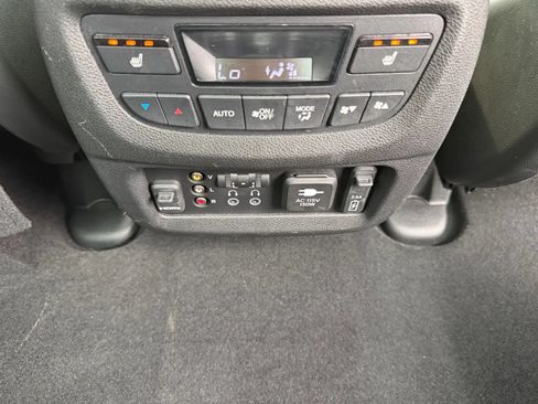 Used 2018 Honda Pilot Elite image 22