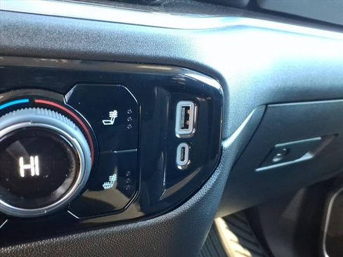 Used 2025 Chevrolet Silverado 1500 LT image 22