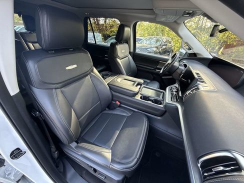 Certified 2025 Ford Expedition Platinum AWD/4WD image 26