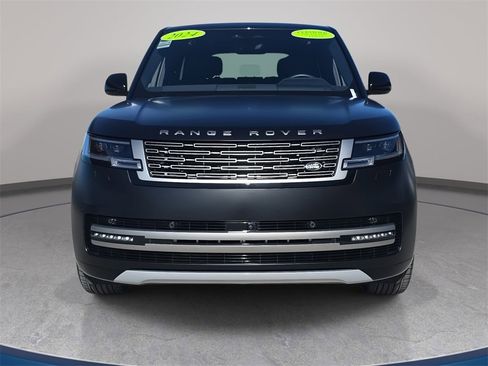 Certified 2024 Land Rover Range Rover SE image 2