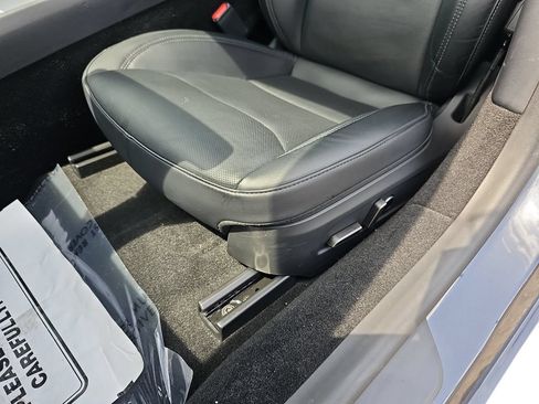 Used 2025 Tesla Model 3 Long Range AWD/4WD image 28