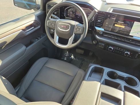 Used 2026 GMC Sierra 1500 SLT image 11