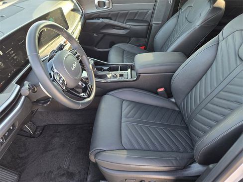 Used 2025 Kia Sorento SX Prestige image 12