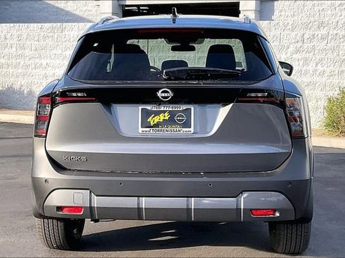 New 2026 Nissan Kicks SV w/ Charging Package image 3