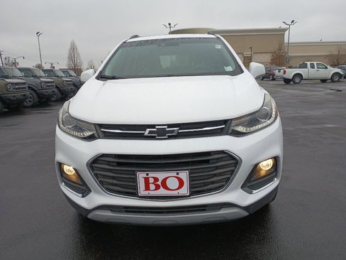 Used 2020 Chevrolet Trax Premier image 2