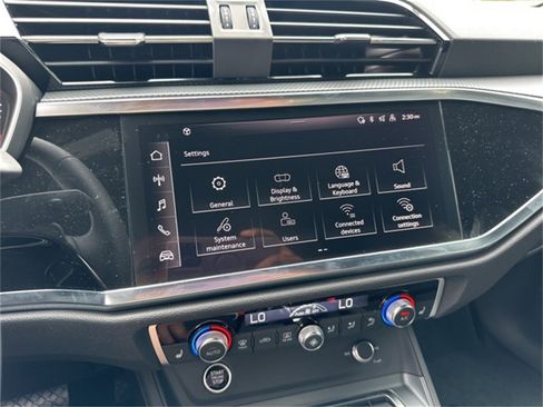 New 2025 Audi Q3 2.0T Premium image 21